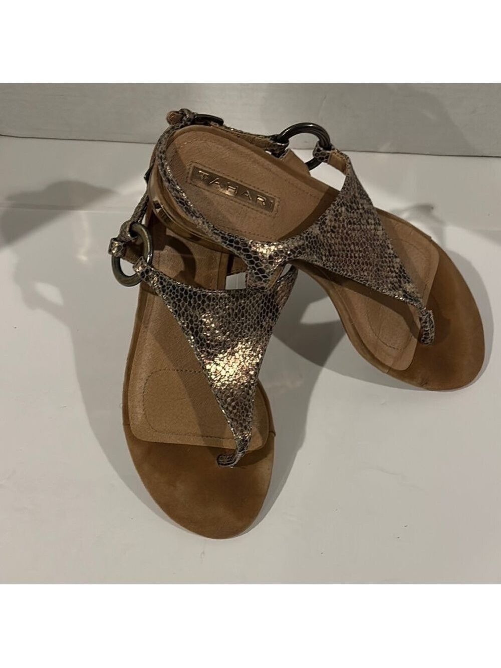 Tahari Lacie Brown and Gold Thong Sandals - Size 8